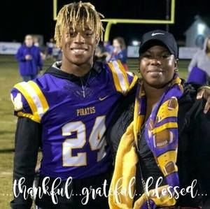 Meet your Posher, Ebony